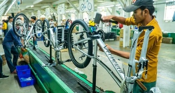 Eksport rowerów elektrycznych z Kambodży szybko nabiera tempa