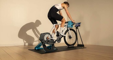 Tacx NEO 2T ze Zwift Cog and Click. Jeszcze płynniejsza jazda w wirtualnym świecie
