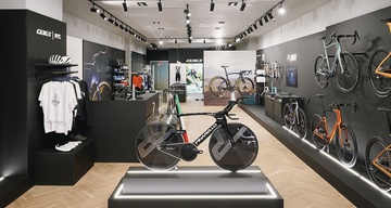 Pinarello otwiera pierwszy sklep marki poza Europą