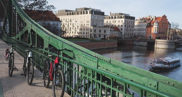 Narodziny E-SUV - Electric Sport Utility Vehicle